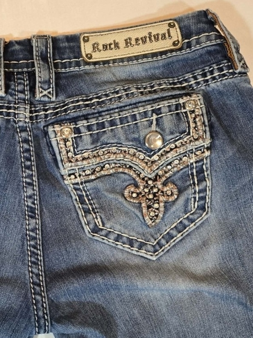 Rock Revival Blue Denim Betty Skinny Jeans with Embellished Pocket Sz. 30